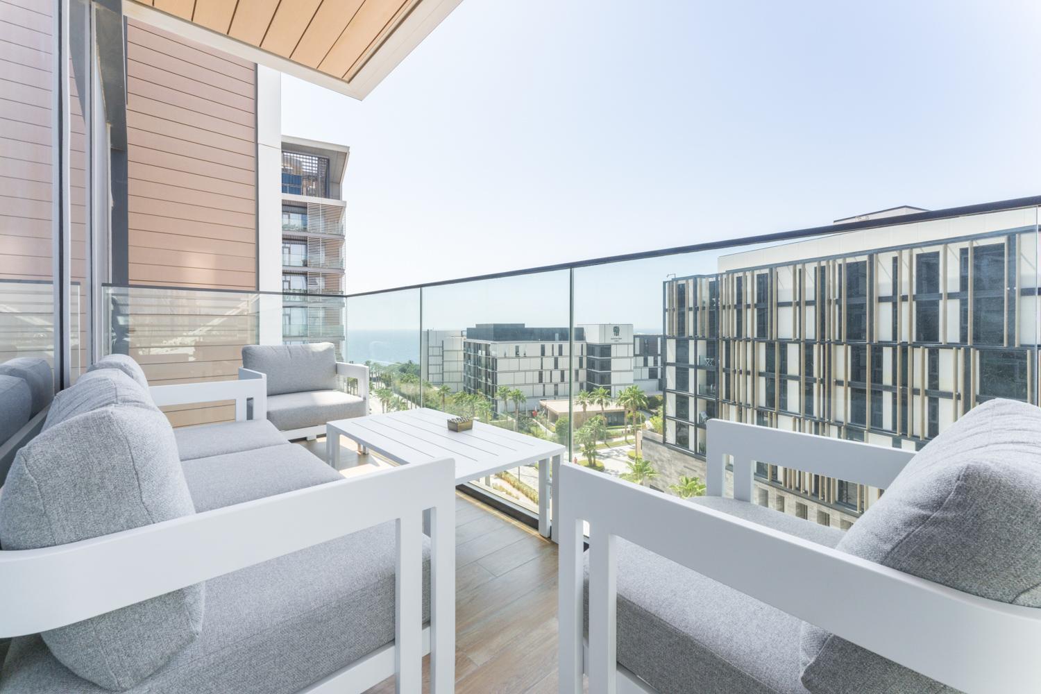Beautiful 3 Bedroom In Bluewaters Island, Apartment